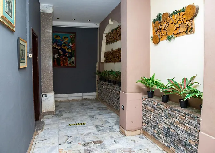 فندق Golden Sun -